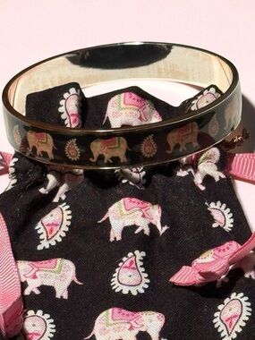 Vera Bradley Pink and Black Elephant Bracelet with Accessory Bag Matching Bangle